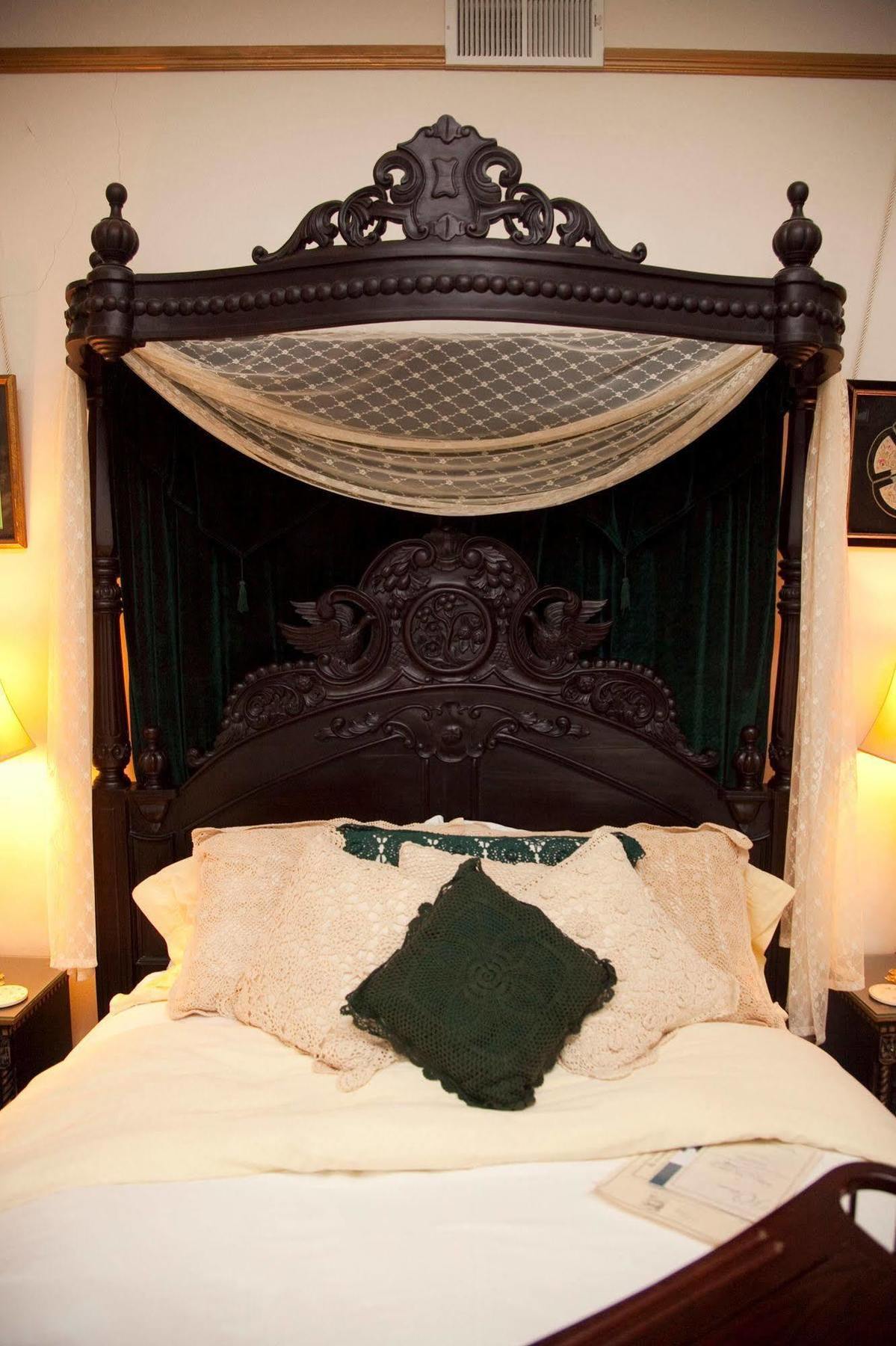 Beall Mansion An Elegant Bed & Breakfast Inn Alton Exterior foto
