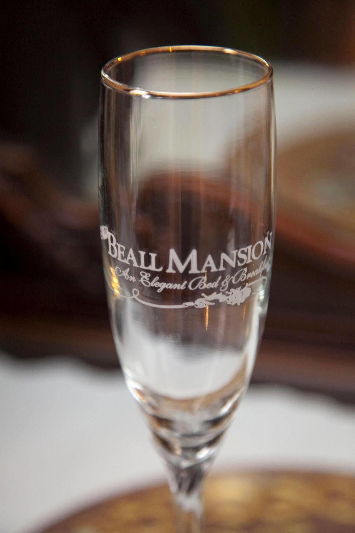 Beall Mansion An Elegant Bed & Breakfast Inn Alton Exterior foto