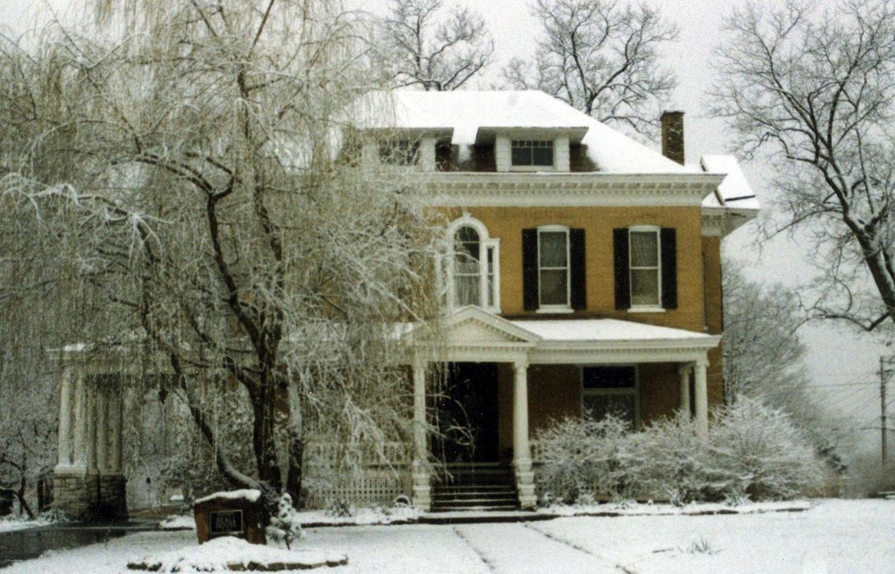 Beall Mansion An Elegant Bed & Breakfast Inn Alton Exterior foto