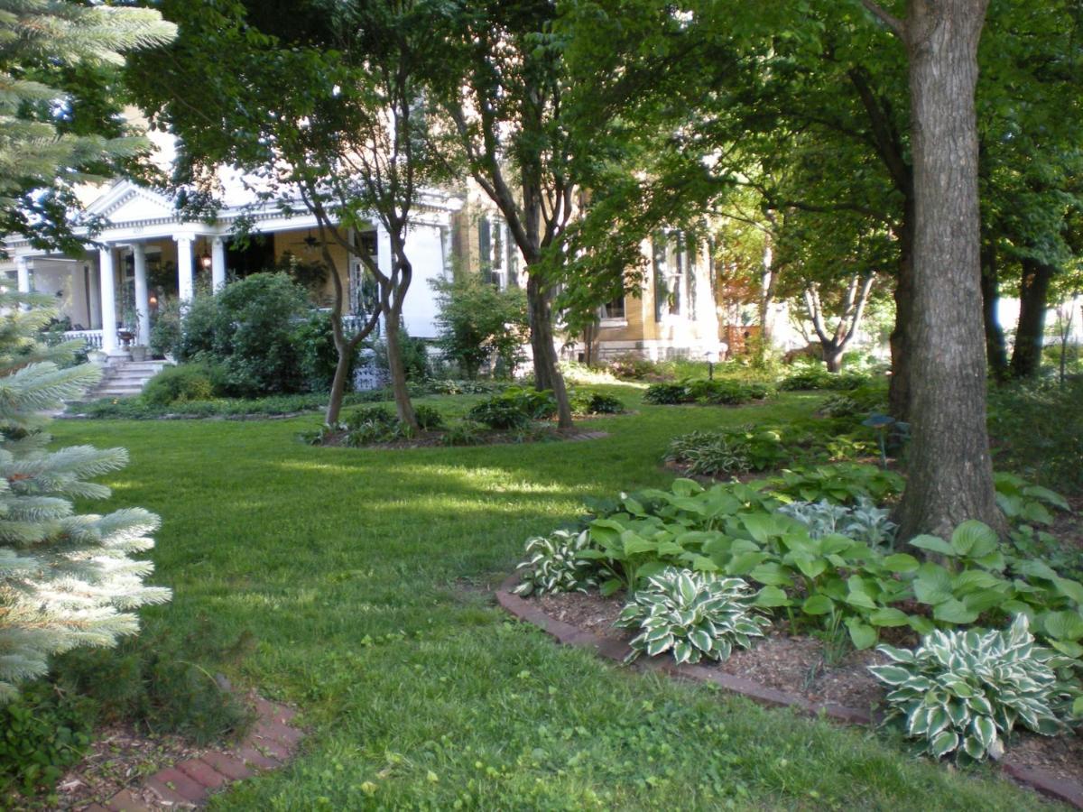 Beall Mansion An Elegant Bed & Breakfast Inn Alton Exterior foto