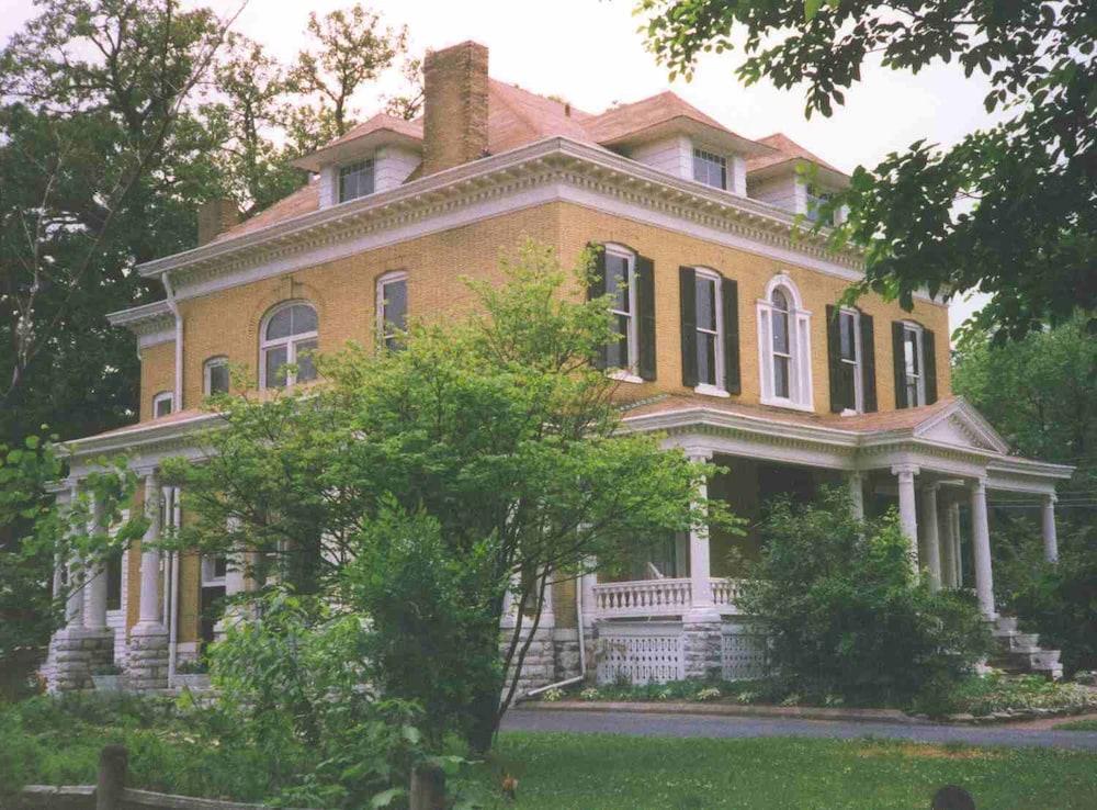 Beall Mansion An Elegant Bed & Breakfast Inn Alton Exterior foto